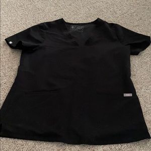 Figs technical collection scrub top